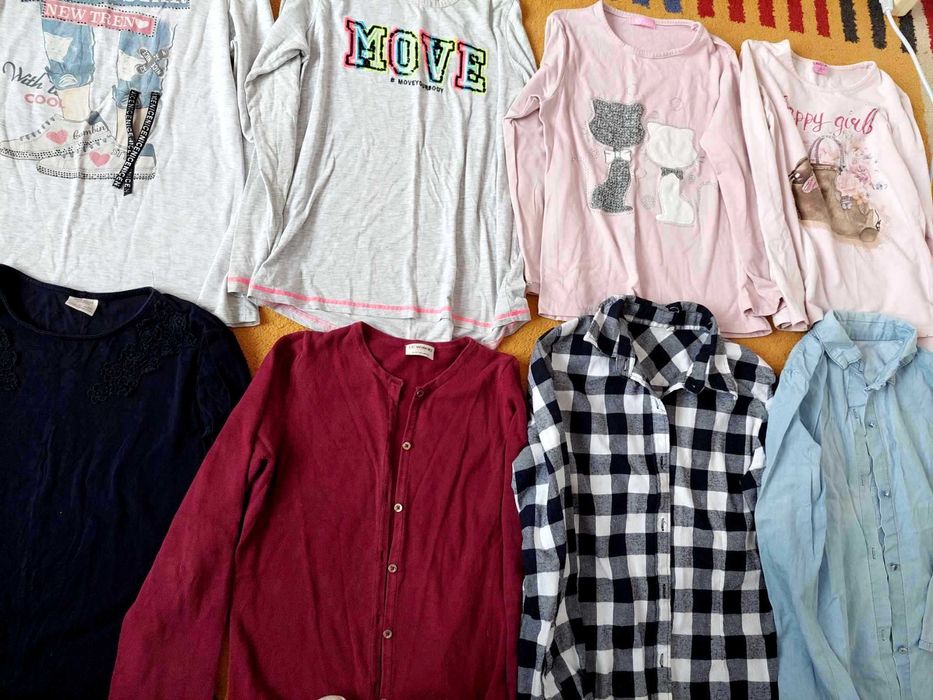 Комплект от дрешки размер 140, 15 части за 30 лв.