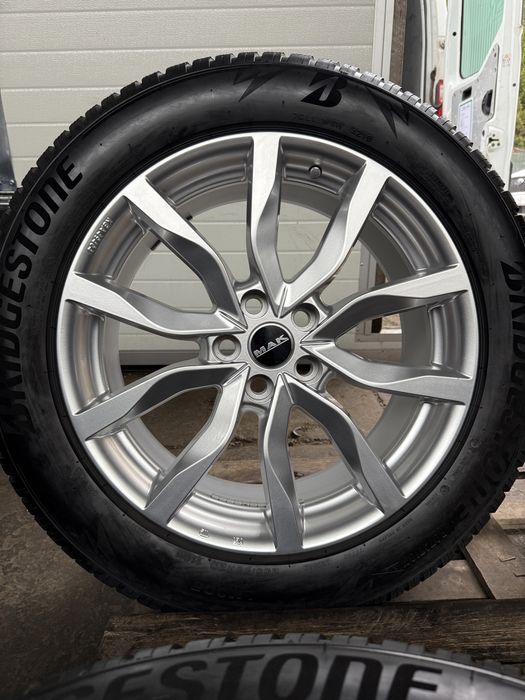 Jante Land Rover Range Rover Sport Vogue Discovery 3 4 5 cu anvelope M+S Bridgestone 255/55 R20