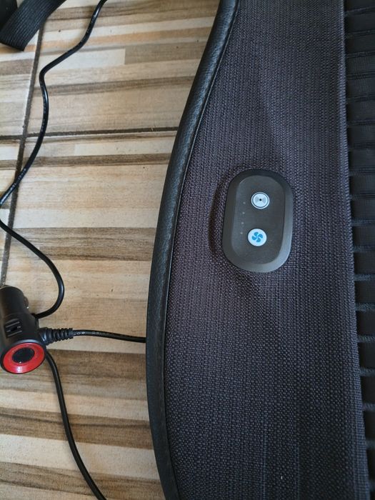 Protector auto cu ventilație și masaj