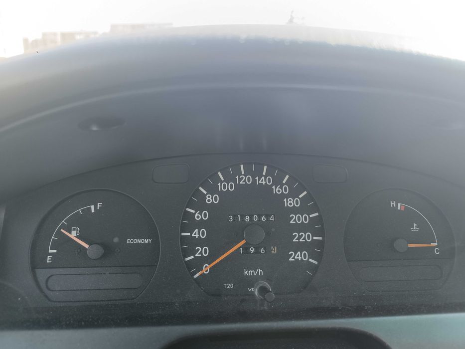 Toyota Carina E 1.6 XLi ГАЗ/БЕНЗИН