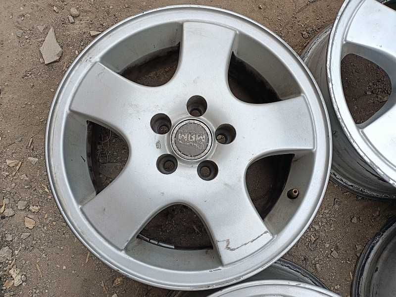 Продам оригинальные легкосплавные диски