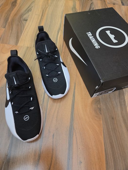 Маратонки Nike 42 ном.
