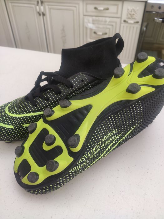 Бутсы футбольные 36 рамер