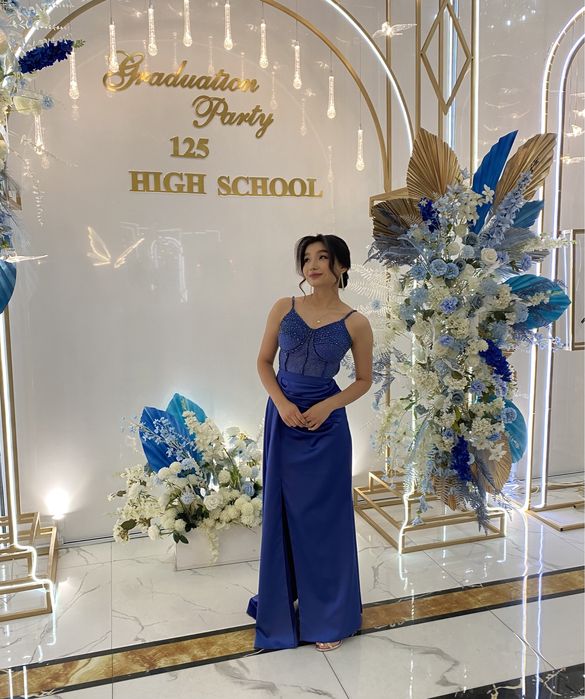 Вечерная платья.