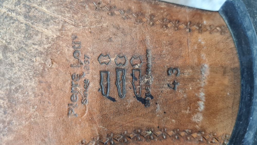 Vand pantofi piele 43