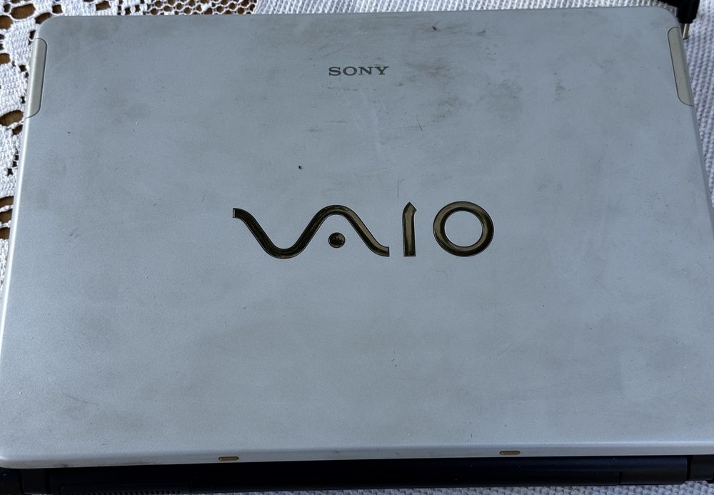 Лаптоп Sony VAIO PCG-7A2L Intel Pentium M 730 1.6GHz
