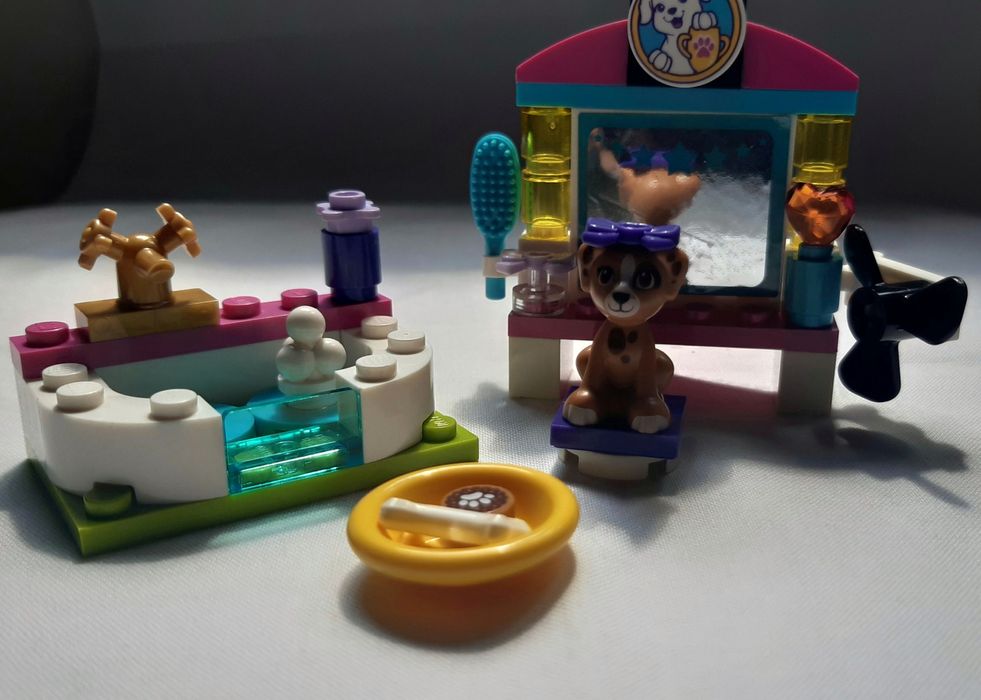 Set LEGO Friends cu cățeluș Second hand