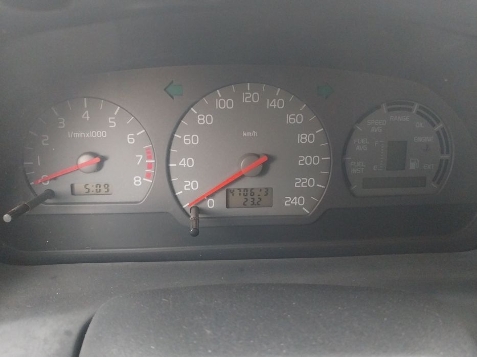 Volvo автомобиль