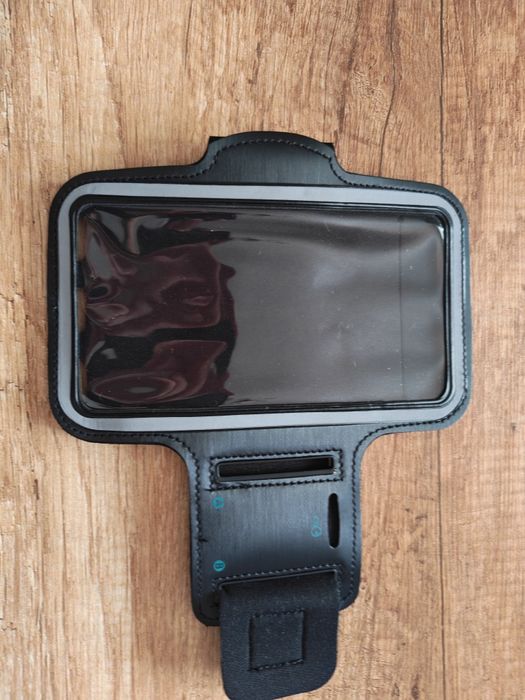 Aparat vibromasaj Vibroshaper Fitness + Husa de brat telefon