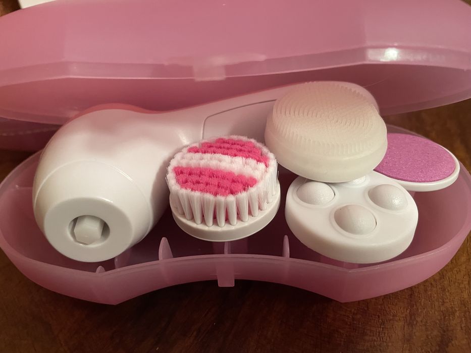 Набор для ухода за кожей лица.