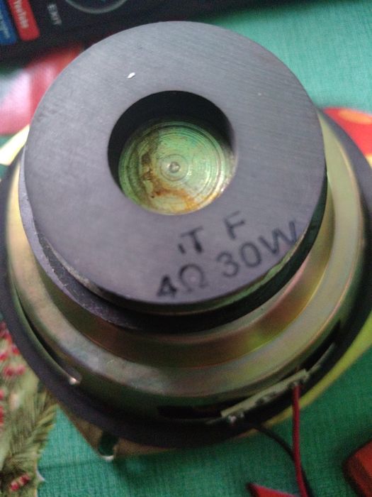 Boxa 30W 4ohm merge foarte bine