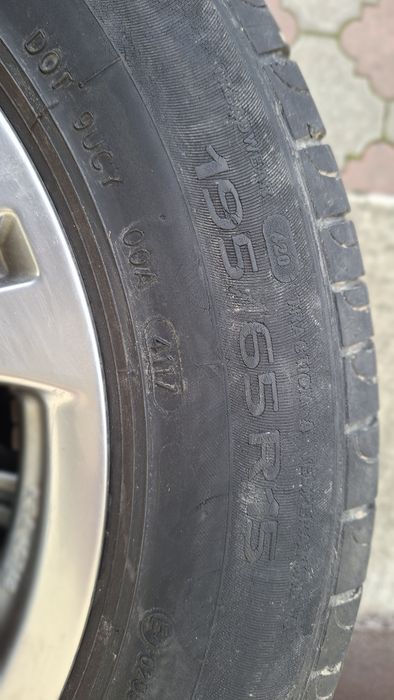 Vand jante aliaj 15 cu anvelope vara 195 65 r15 si prezoane