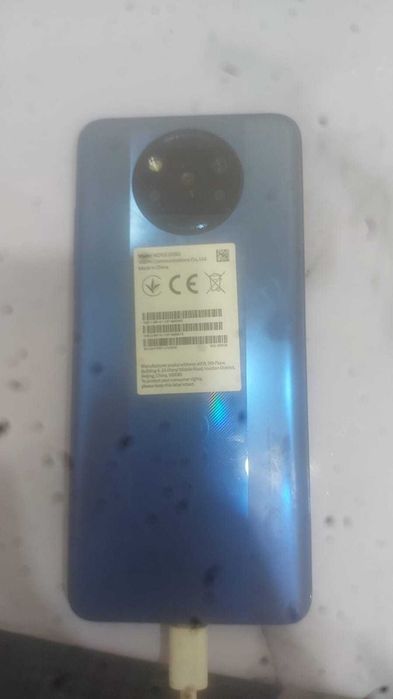 Продам телефон POCO X3