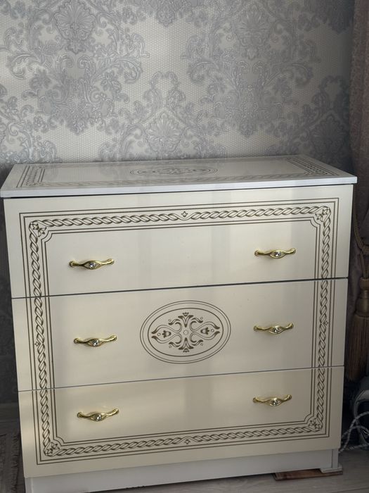 Продается комод в хорошем состоянии