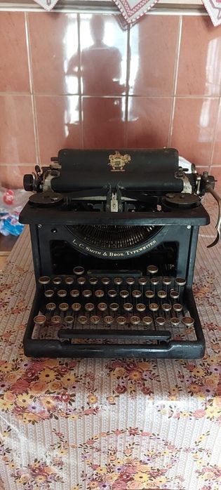 Masina de scris L.C. Smith & Bros Typewriter