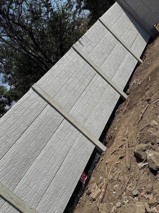 Placi de gard din beton armat