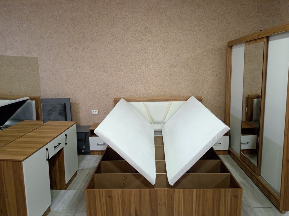 Spalni garnitur chegirma narxda