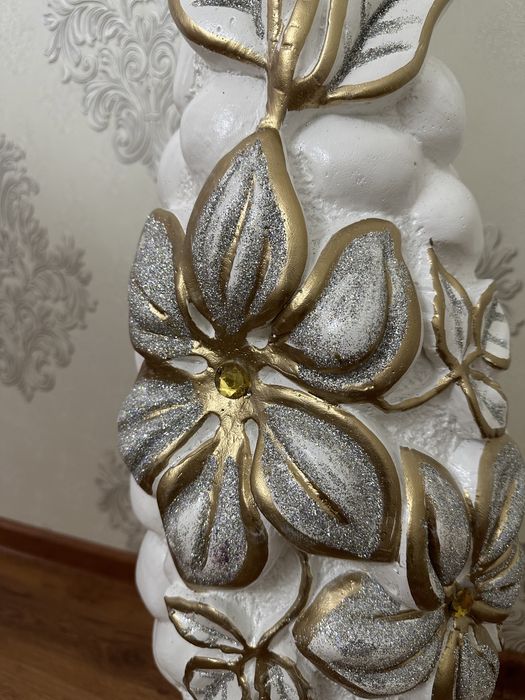 Продается высокая напольная ваза!