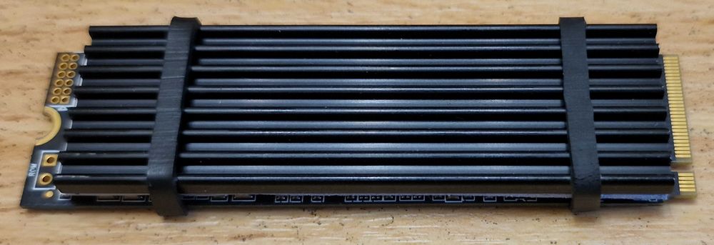 M.2 nvme - 512 GB + Memorie DDR4 8 GB,