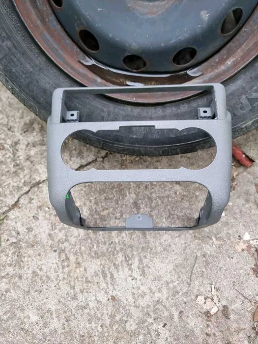 Consola Centrala Audi TT 8N 1998-2006 | Piese Plastic Acoperitoare Buton Radio Clima Scrumiera Priza Trim Suport Grila Grile Ventilatie Luneta Butoane