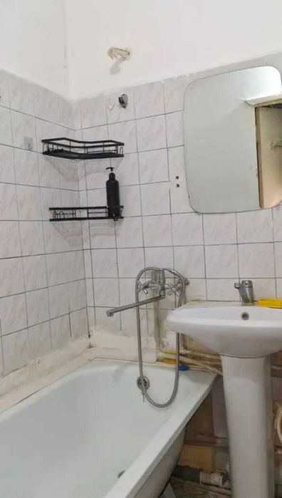 Продается 2 ком квартира район 3 школа