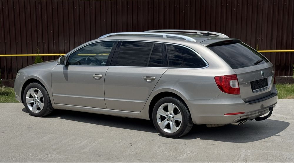 VOLKSWAGEN Passat CC 2009 — imagine 5