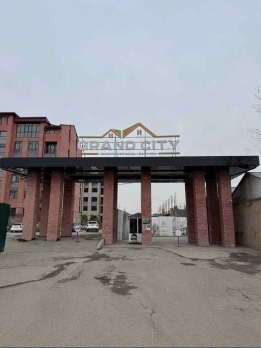 ЖК Grand City 1-2 комнатная коробка 42м2 Кирпичный дом с лифтом