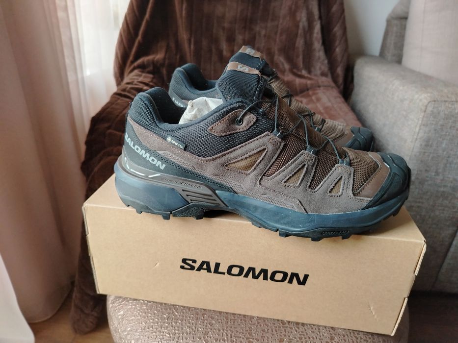 Мъжки туристически обувки. Salomon