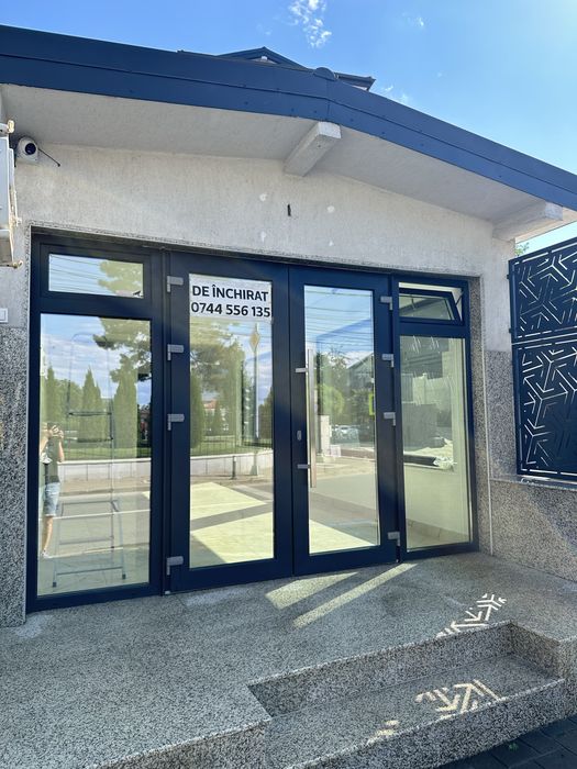 Proprietar închiriez spațiu comercial stradal ultracentral