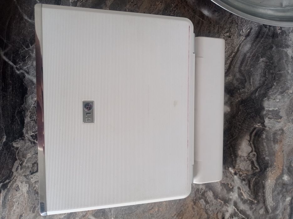 Портативный DVD/CD PLAYER