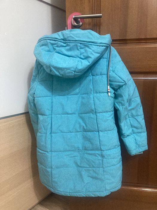 Продам детские куртки