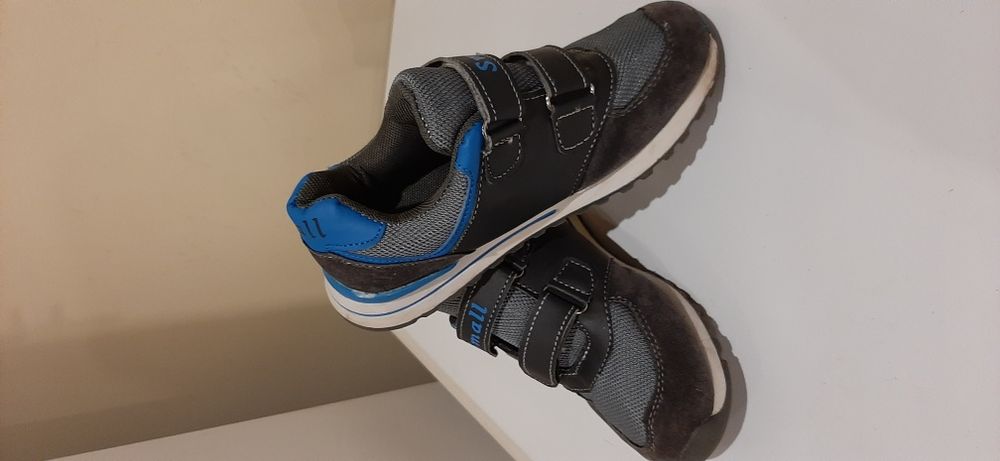 Adidas mărimea 32