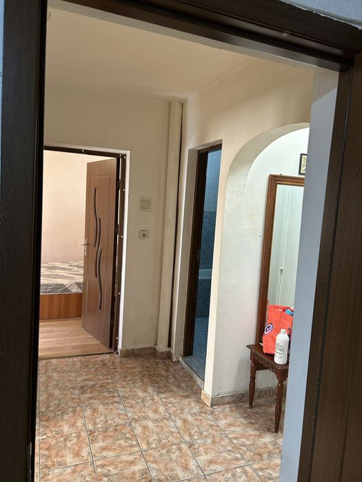 Inchirez apartament 2 camere decomandat