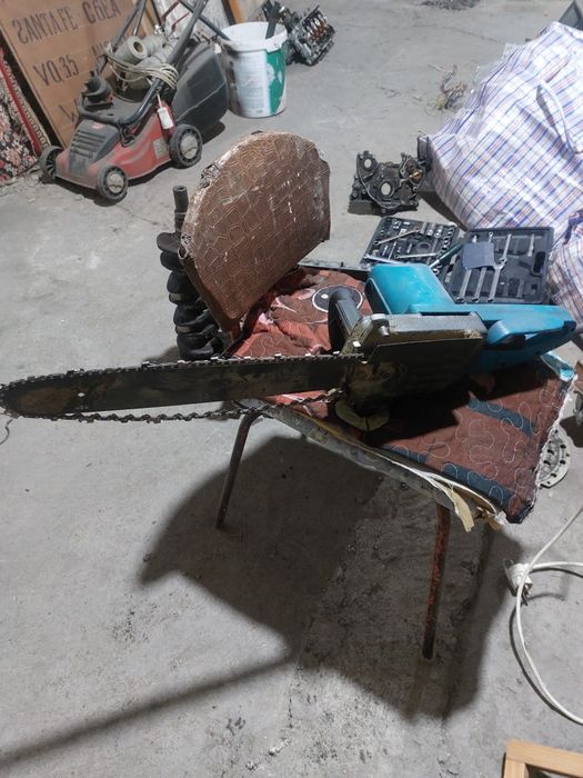 Электрическая пила