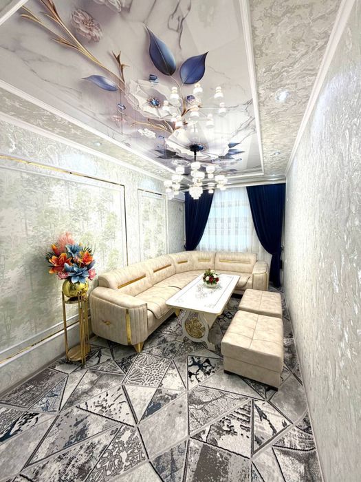 Сдаётся 2х комнатная квартира на 5этаже Цум