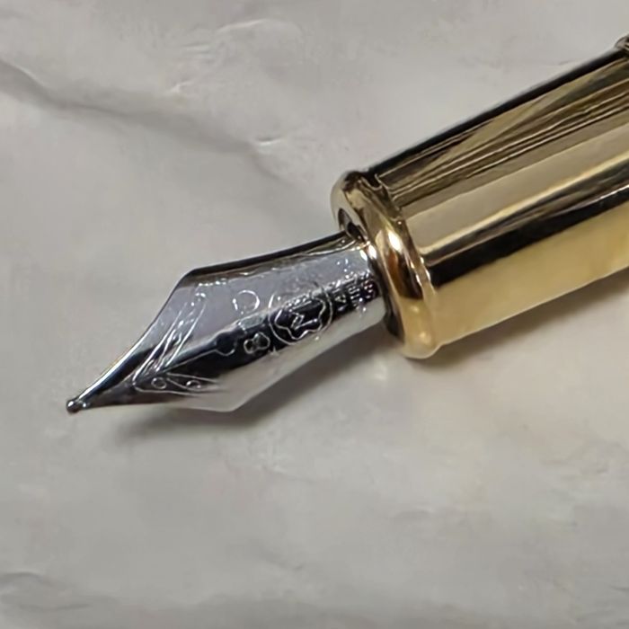 Stilou Montblanc Queen Elizabeth,nou