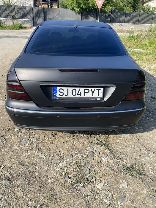 Vand Mercedes E220