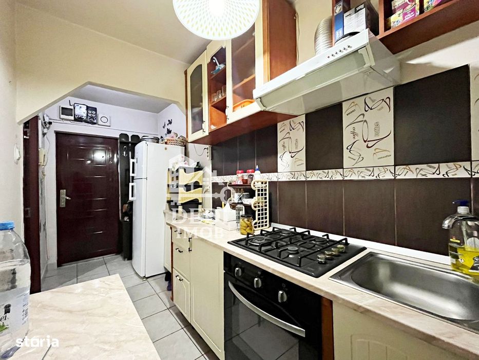 Apartament cu 2 camere de vanzare zona Rogerius, Oradea