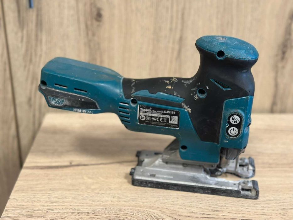 Акумулаторно зеге Makita