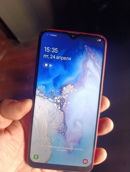 Samsung A10 телефон