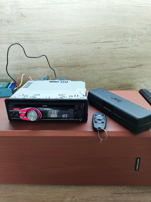 Продам автомагнитолу JVC