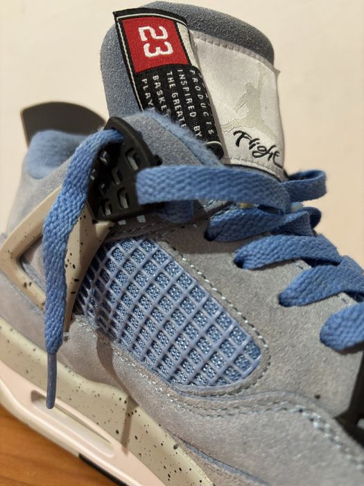 Jordan 4s UNI Blue