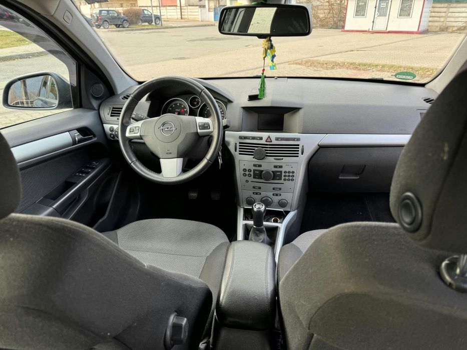 OPEL Astra 2010 — imagine 2
