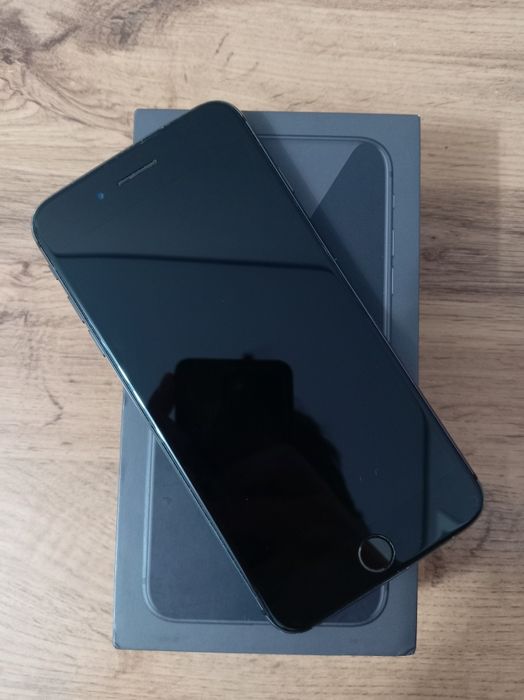 IPhone 8 Plus 64gb Идеал, коробка