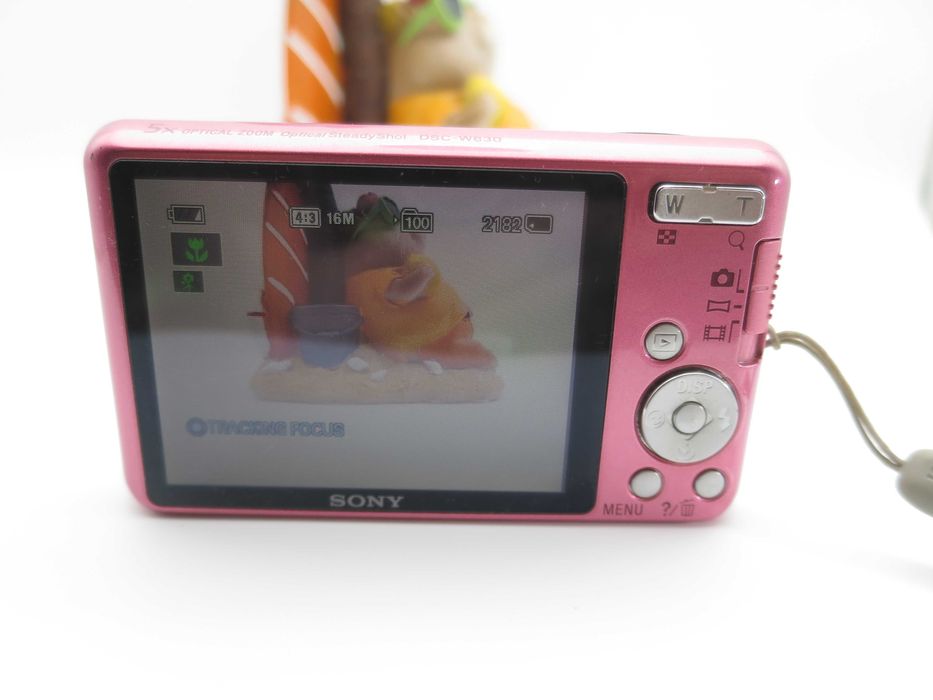 Sony Cyber-Shot DSC W630 ултра компактен цифров фотоапара, дигитална камера в розов цвят, отлично състояние, пълен комплект, работи перефектно!