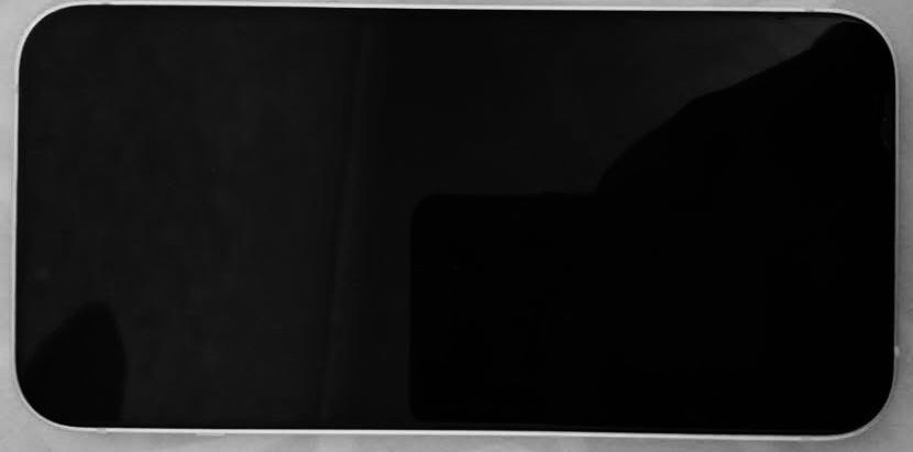 Продам айфон 13 .