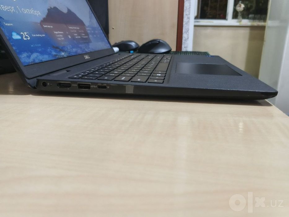 DELL Latitude 3520 15,6" IPS FHD/ CORE i7-1165G7/ 8GB DDR4/ 256GB NVMe