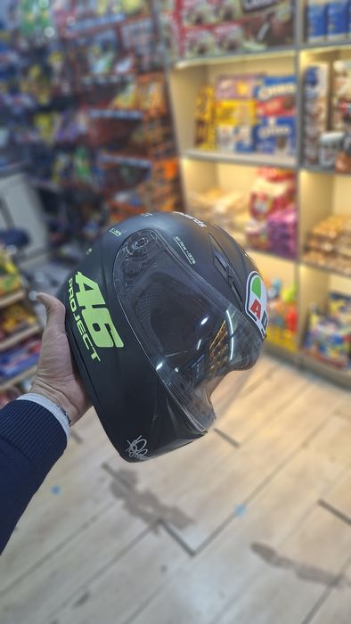 Ximoya shlemi. Kaska. Mototshlemi