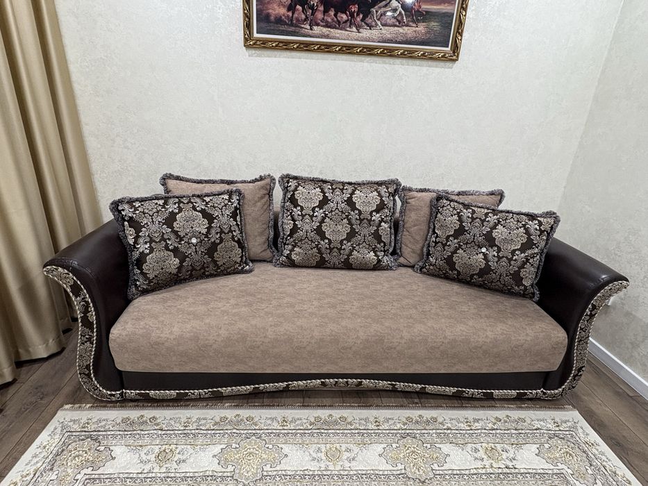 Продам диван в отличном состоянии