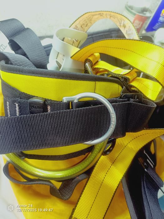 Сбруя Petzl Navaho C71